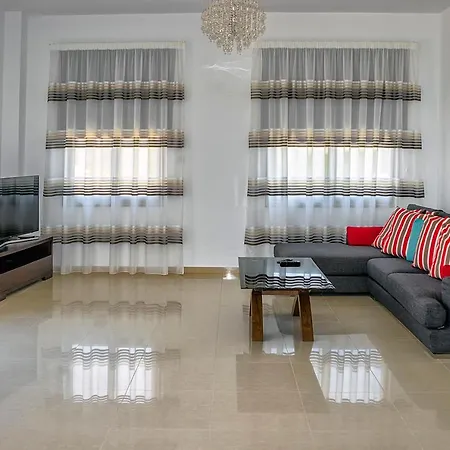 Oniros 2 By Prestige Bookings Villa
